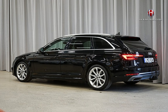 Audi A4 4 of 5