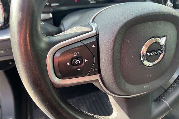 Volvo V60 17 of 28