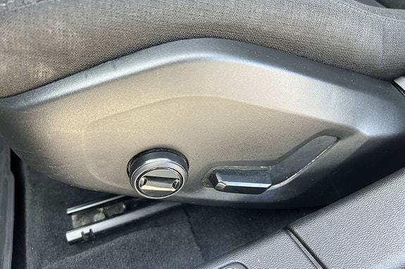 Volvo V60 19 of 28