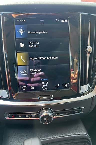 Volvo V60 24 of 28