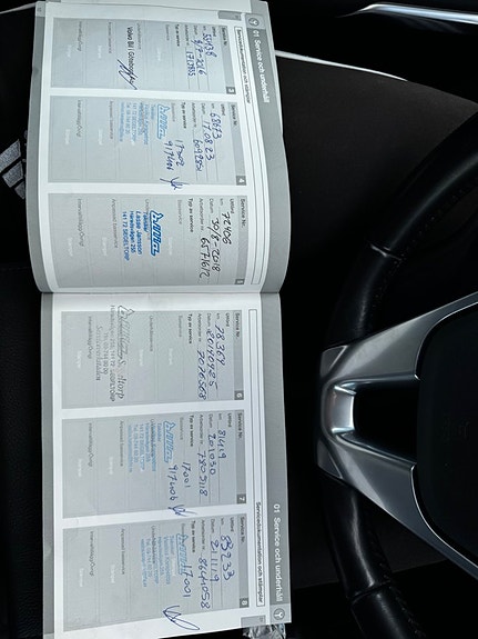 Volvo V40 16 of 19