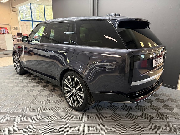 Land Rover Range Rover 4 of 5
