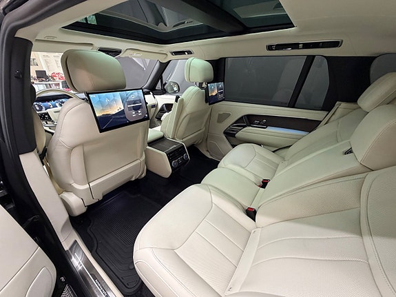 Land Rover Range Rover 18 of 18