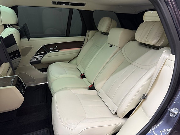 Land Rover Range Rover 15 of 18