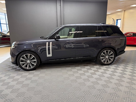 Land Rover Range Rover 3 of 5