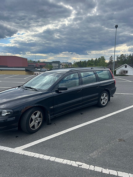 Volvo V70 6 of 15
