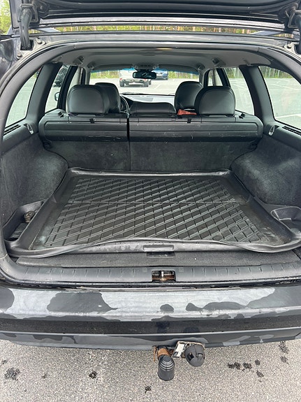 Volvo V70 12 of 15