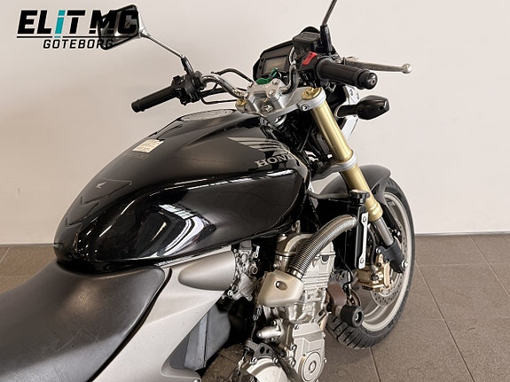 Honda Powersports CB600F Hornet 0.6 | Nyservad | Låga mil 9 of 22