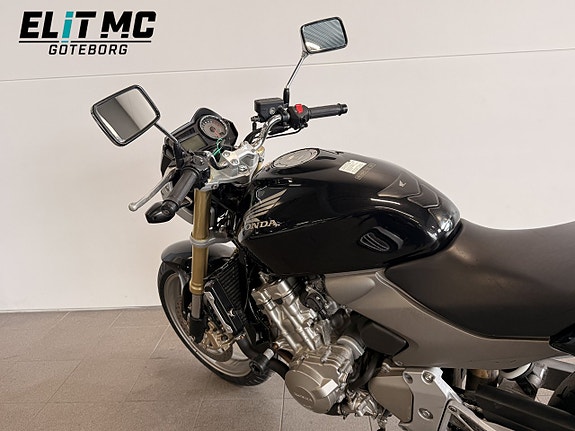 Honda Powersports CB600F Hornet 0.6 | Nyservad | Låga mil 12 of 22
