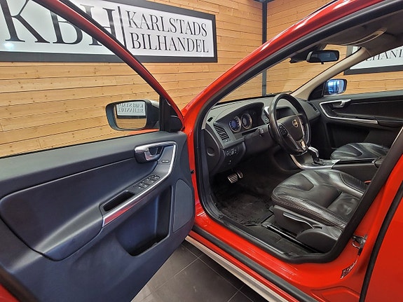 Volvo XC60 12 of 22