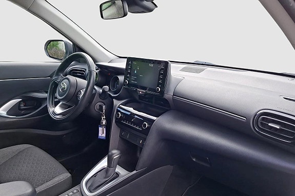 Toyota Yaris Cross 8 of 14