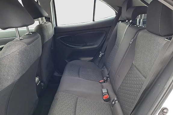 Toyota Yaris Cross 9 of 14