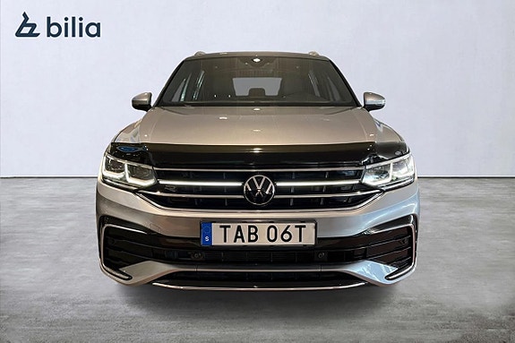 Volkswagen Tiguan Allspace 4 of 5