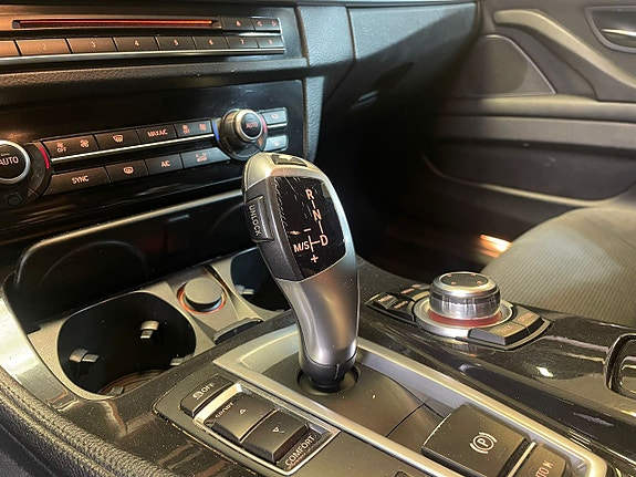 BMW 520d 8 of 15