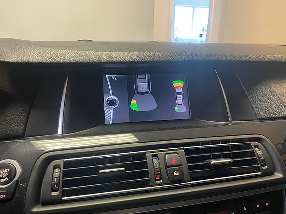 BMW 520d 14 of 15