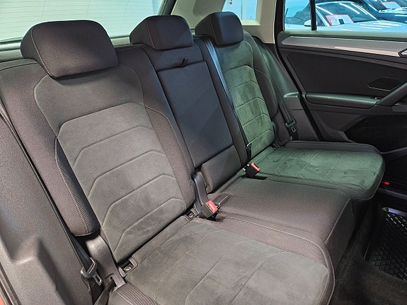 Volkswagen Tiguan 17 of 26