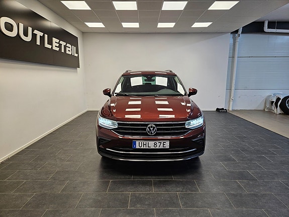 Volkswagen Tiguan 4 of 26