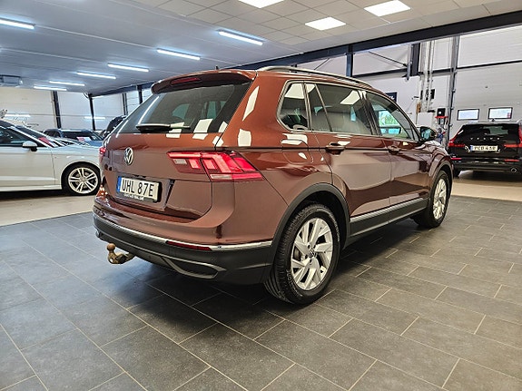 Volkswagen Tiguan 9 of 26