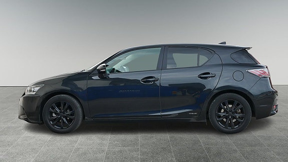Lexus CT200h 7 of 18