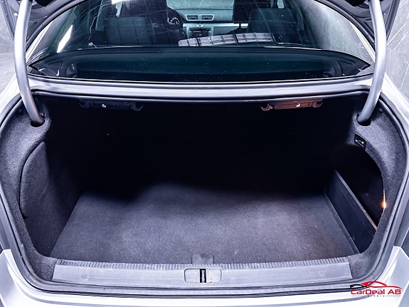 Volkswagen CC 17 of 26