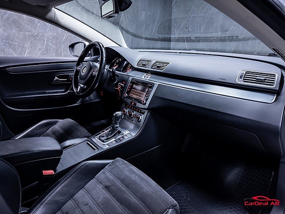 Volkswagen CC 14 of 26