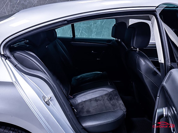 Volkswagen CC 16 of 26