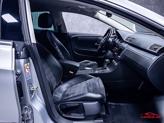 Volkswagen CC 15 of 26