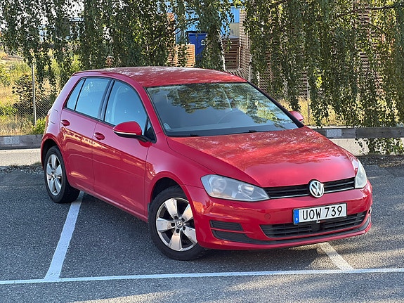 Volkswagen Golf VII 2 of 5