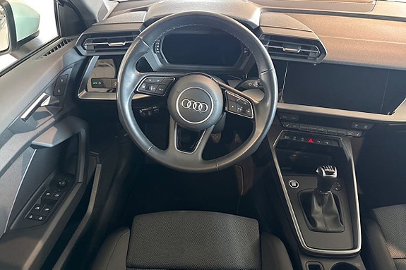 Audi A3 8 of 13