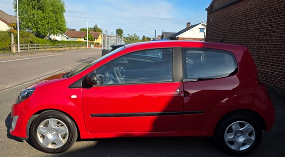 Renault Twingo 2 of 5