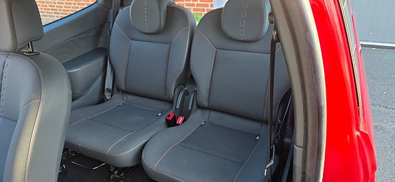 Renault Twingo 12 of 15