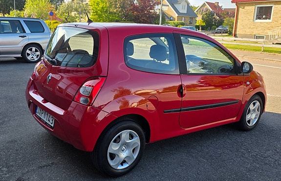 Renault Twingo 7 of 15