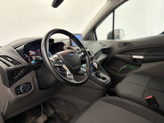 Ford Transit Connect 9 of 16
