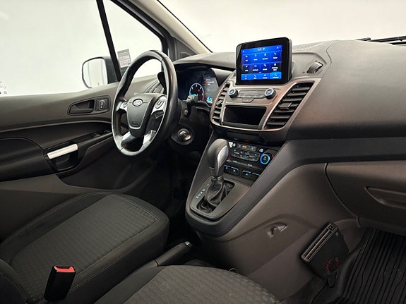 Ford Transit Connect 8 of 16