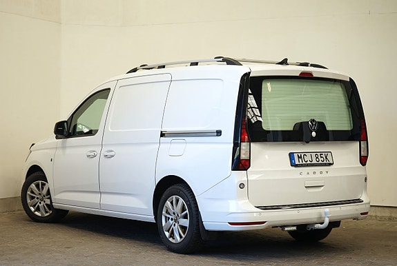 Volkswagen Caddy Maxi 3 of 5