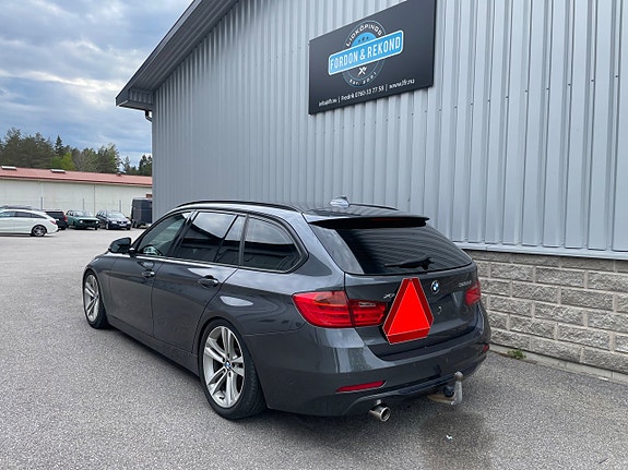 BMW 320d 3 of 9