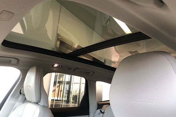 Volvo XC60 16 of 21