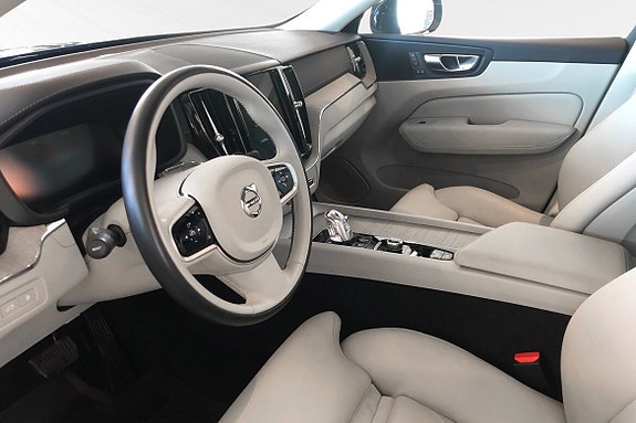 Volvo XC60 12 of 21