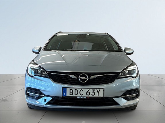 Opel Astra 2 of 5