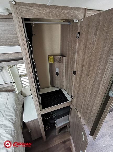 Kabe ROYAL 780 TDL KS / QUEENSBED 22 of 27