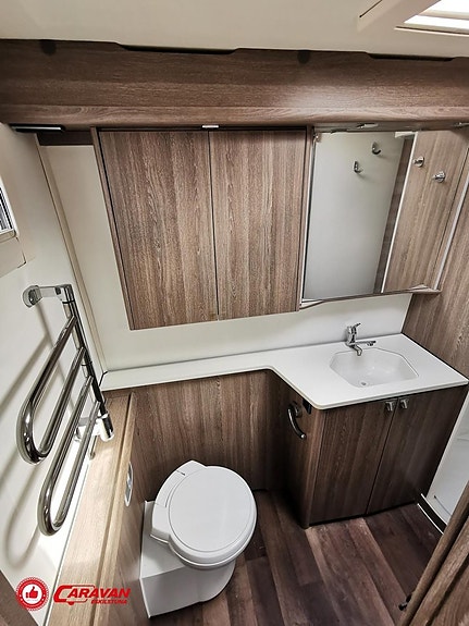 Kabe ROYAL 780 TDL KS / QUEENSBED 16 of 27
