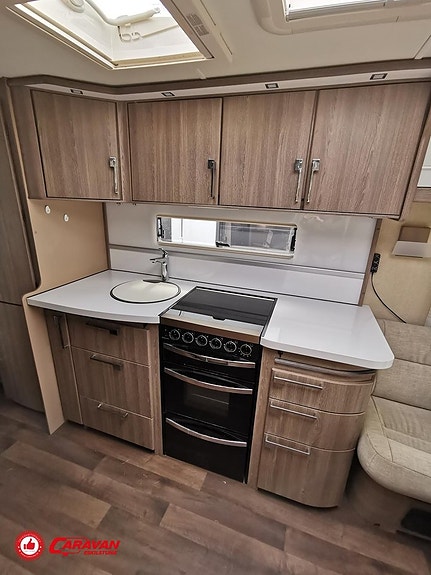 Kabe ROYAL 780 TDL KS / QUEENSBED 7 of 27
