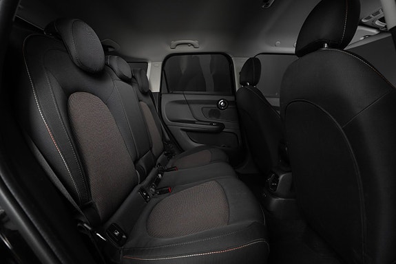 MINI Countryman Cooper 14 of 17