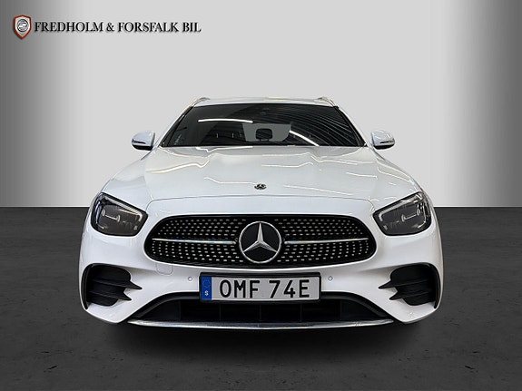 Mercedes-Benz E300 de 7 of 27