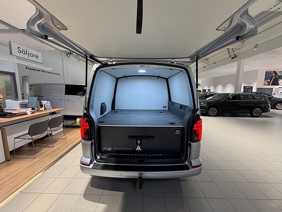 Volkswagen Transporter 14 of 18