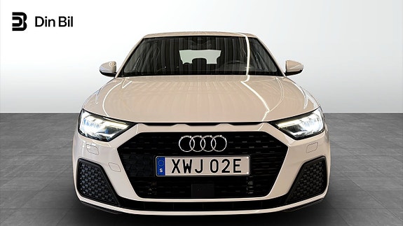 Audi A1 4 of 5