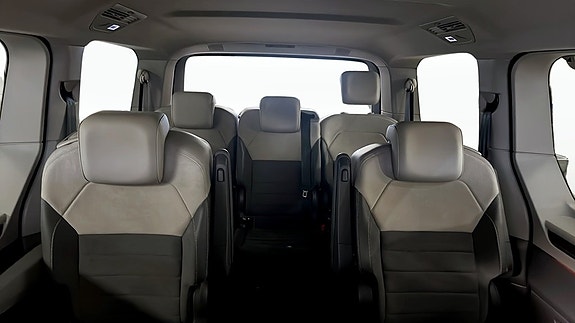 Volkswagen Multivan 21 of 22