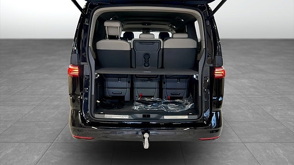 Volkswagen Multivan 6 of 22