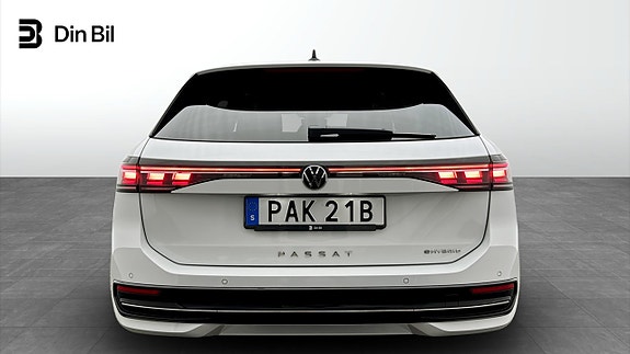Volkswagen Passat 5 of 5