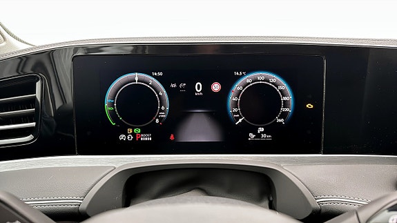 Volkswagen Passat 13 of 19